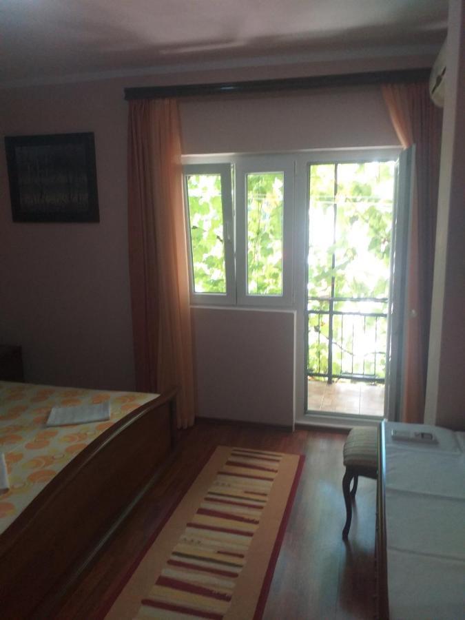 Guesthouse Djacic Budva Bagian luar foto